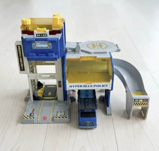 TOMICA 藍衣特警隊 基地+警察巴士 ── $ 900