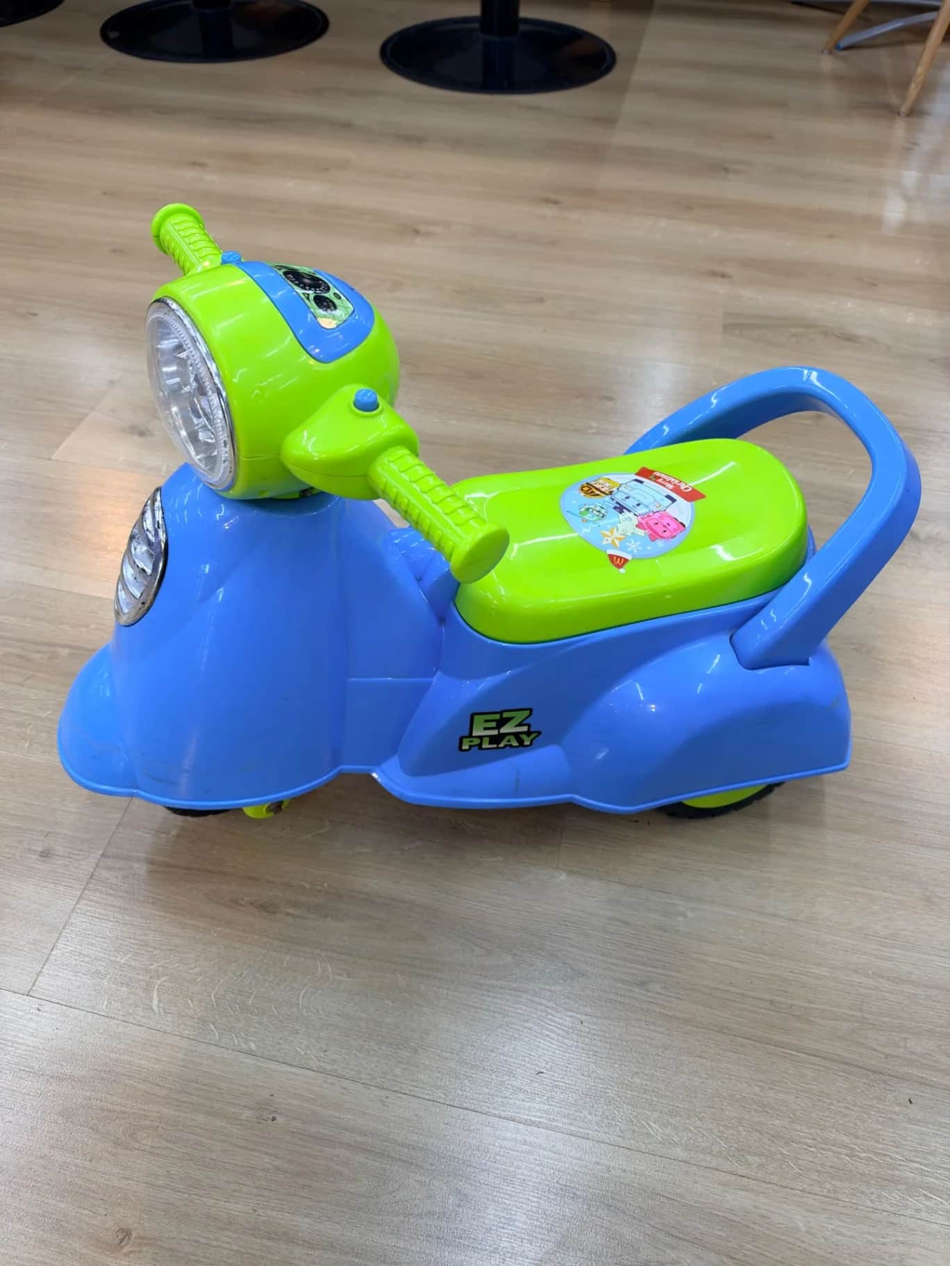二手親親 EZ PLAY 聲光速可達滑行車 1組