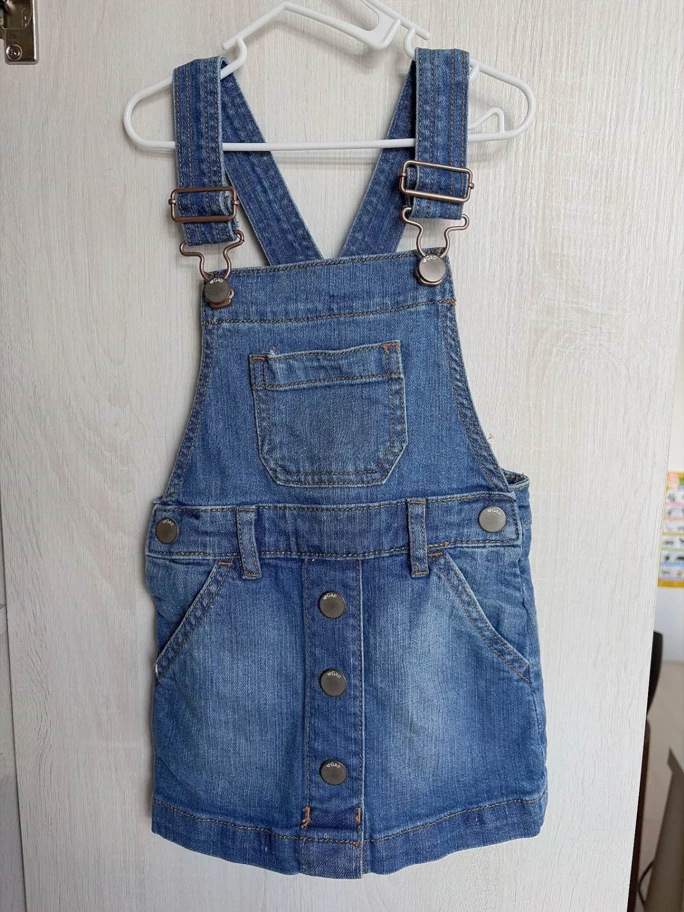 babyGap 女童牛仔吊帶裙 1件